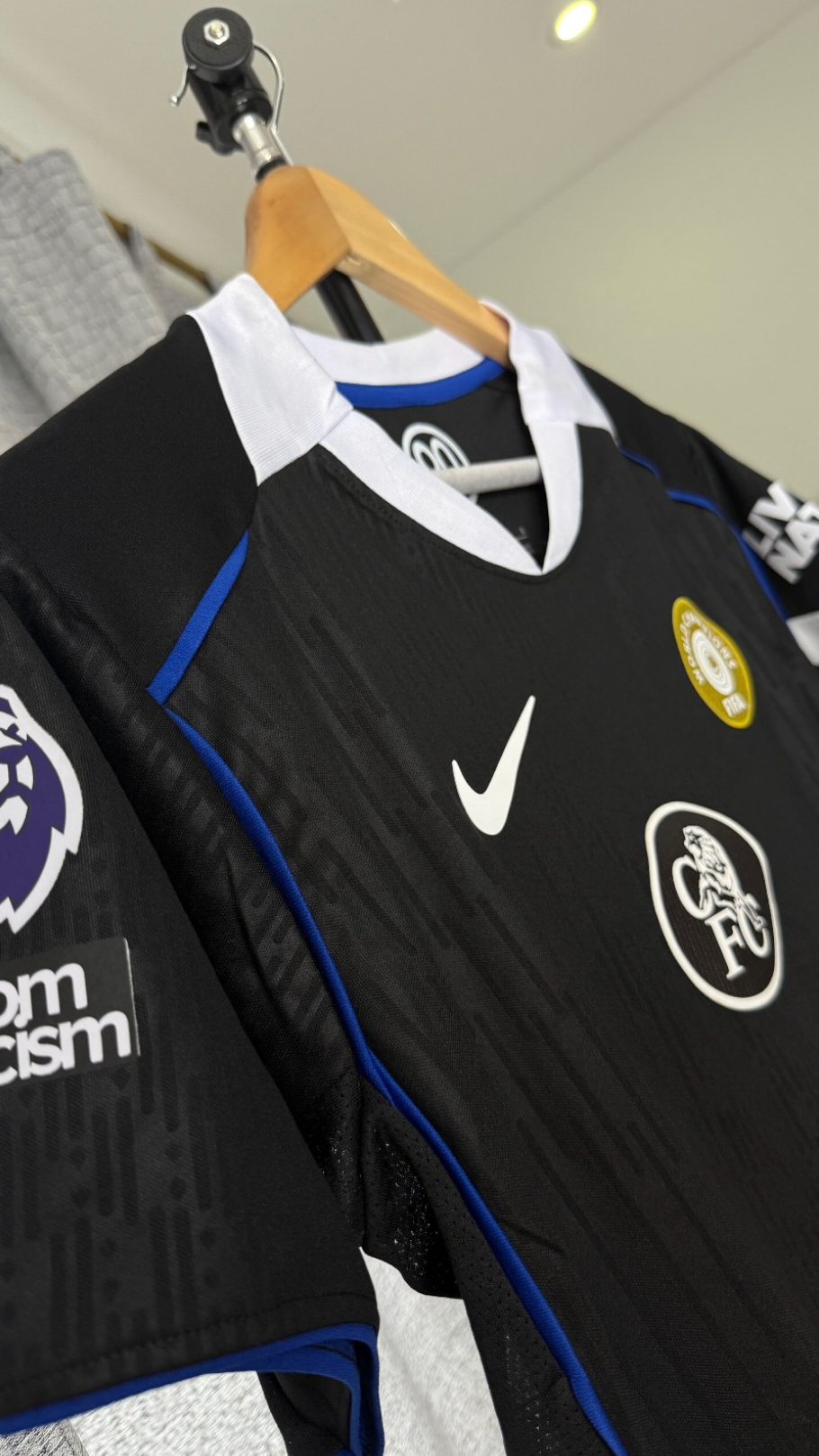 Vístete como campeón. Vive la pasión Blue.