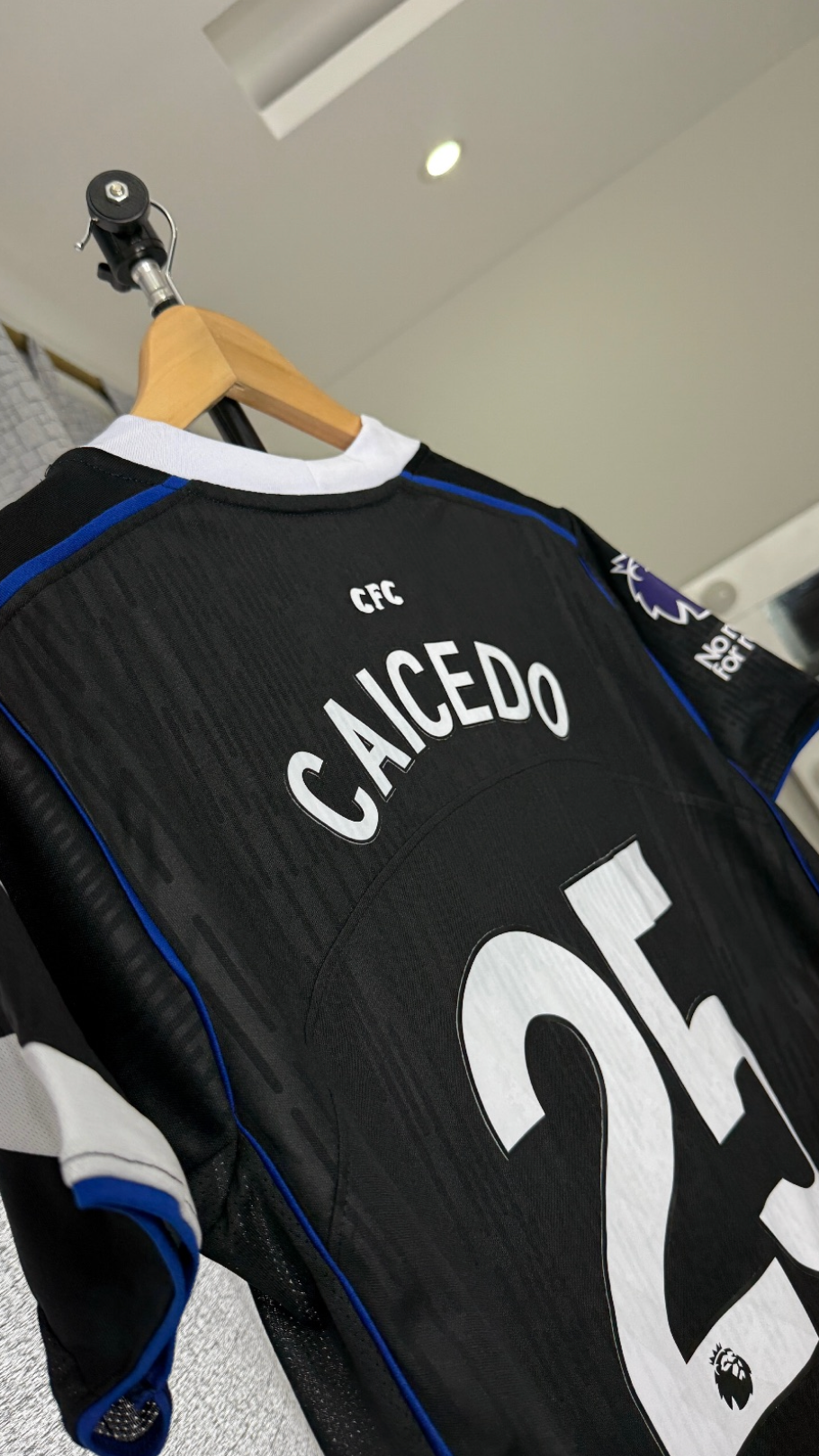 Vístete como campeón. Vive la pasión Blue.