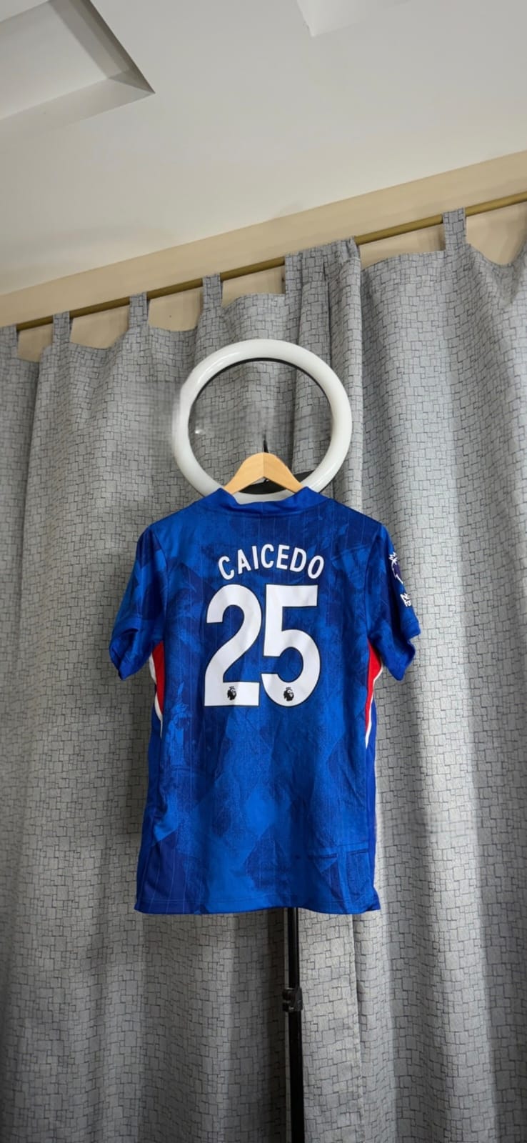 Vístete como campeón. Vive la pasión Blue.