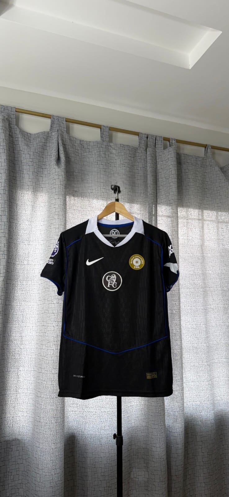 Vístete como campeón. Vive la pasión Blue.