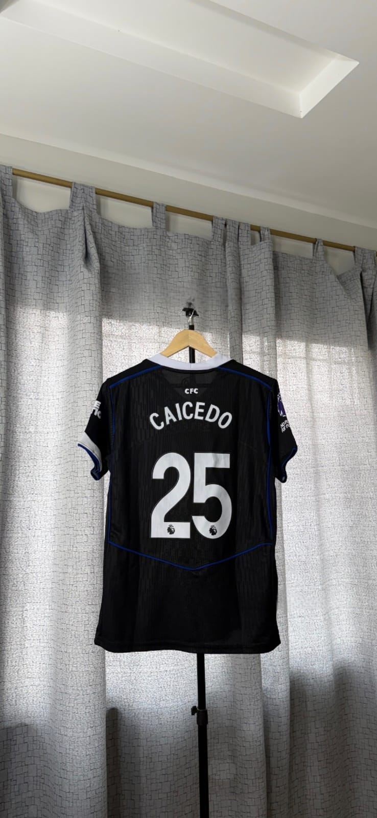 Vístete como campeón. Vive la pasión Blue.